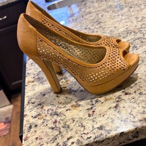 Elegant Tan Peep-Toe Heels